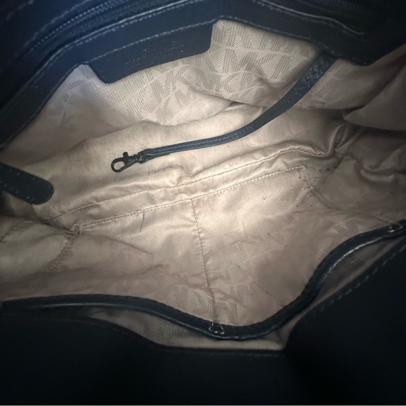 Michael Kors Navy & Black Leather Satchel With Chain Strap And Dust Bag - Picture 13 of 13